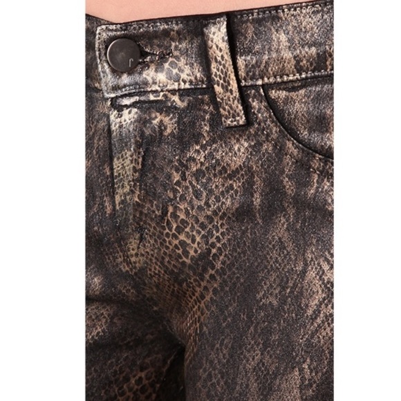 J BRAND 901 Black Golden Snake Print Coated Stretch Denim Leggings Jeans - Picture 4 of 11
